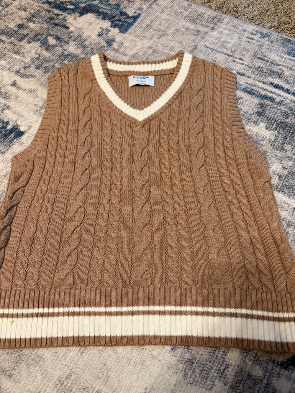 Old Navy Men's Tan Cable-Knit V-Neck Sweater Vest with Cream Stripes